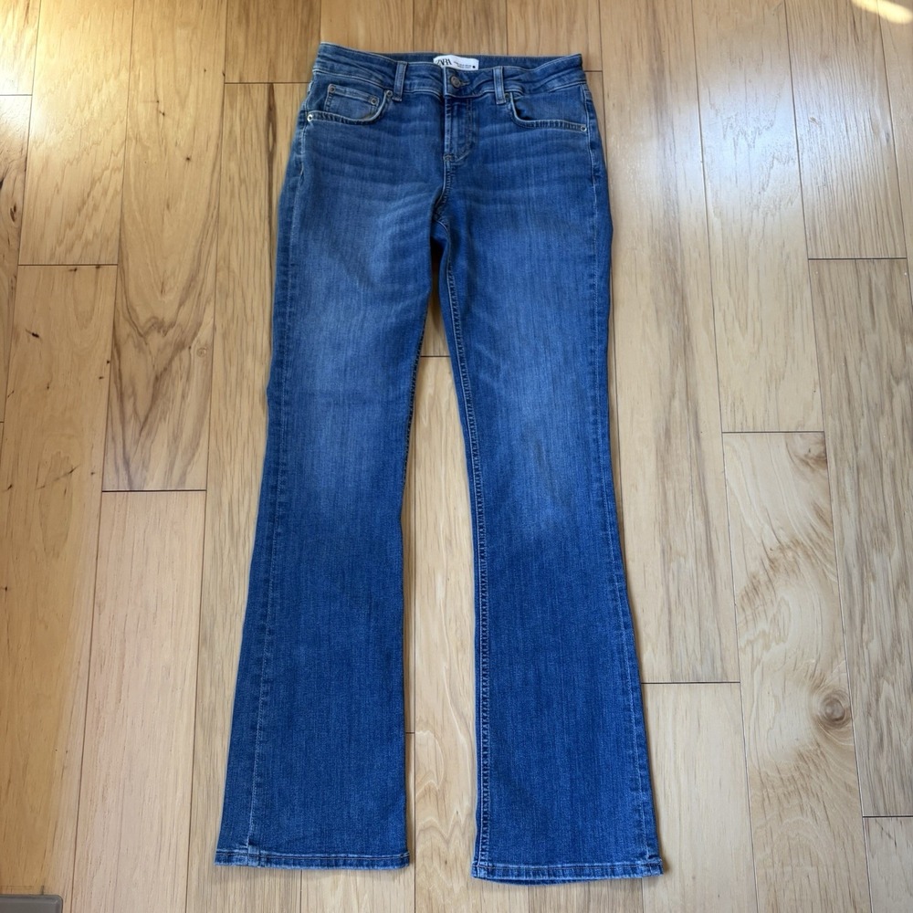 Zara Mid-Rise Flare Leg Jeans Medium Wash Women's Size 6
